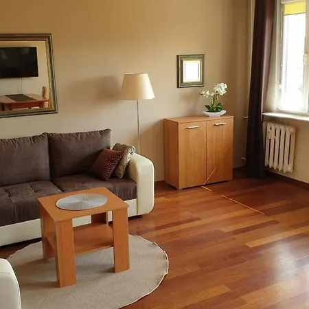 Podzamcze Apartment *